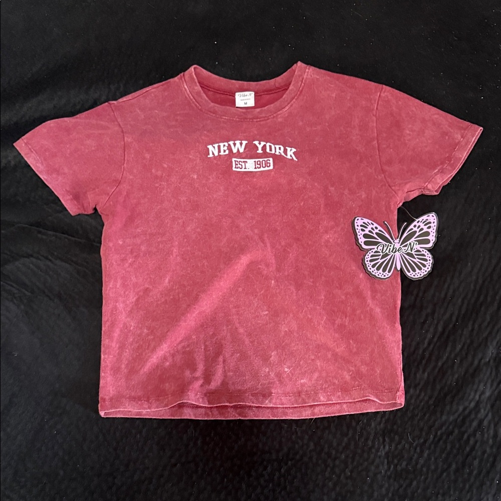 New York Graphic Tee - Washed Red
